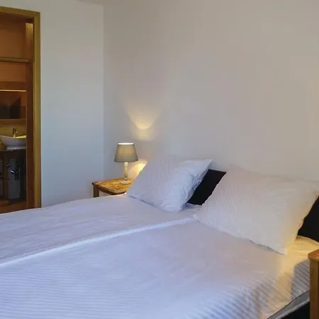 Pool Pomjan Apartamento *